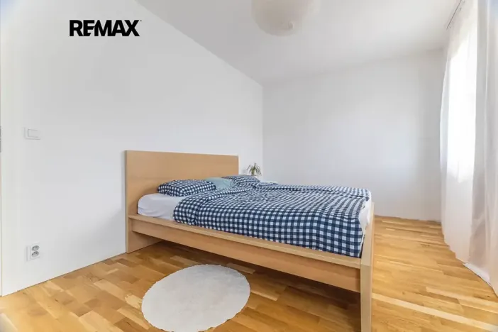 Prodej vícegeneračního domu, Bavoryně, 194 m2