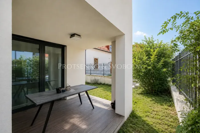 Pronájem bytu 2+kk, Praha - Troja, Pod Havránkou, 63 m2