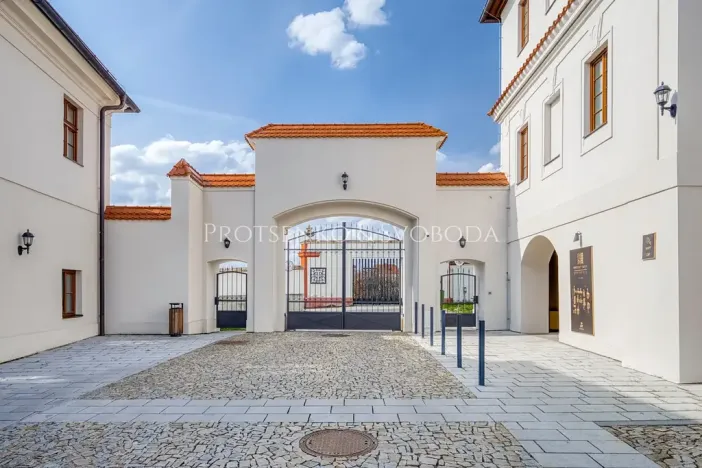 Pronájem bytu 2+kk, Praha - Troja, Pod Havránkou, 63 m2