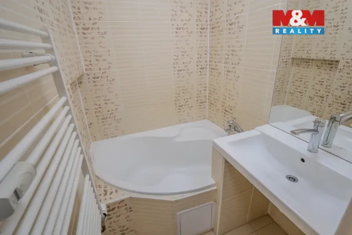 Prodej bytu 2+1, Ostrava - Poruba, Dvorní, 81 m2