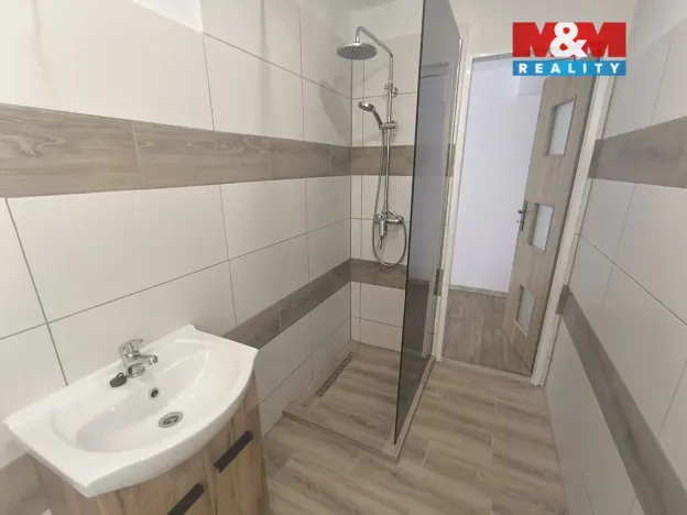 Pronájem bytu 2+1, Ústí nad Labem - Klíše, U Stadiónu, 46 m2