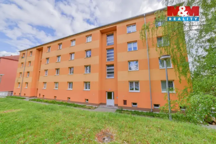 Prodej bytu 2+1, Tachov, Jabloňová, 61 m2