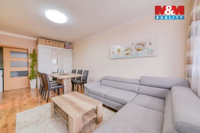 Prodej bytu 2+1, Tachov, Jabloňová, 61 m2