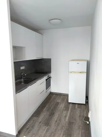 Pronájem bytu 1+kk, Kladno, 34 m2