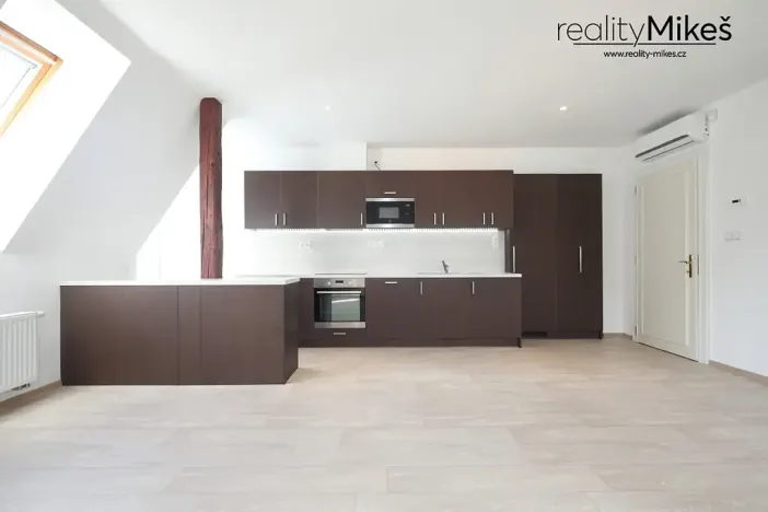 Pronájem bytu 2+kk, Liberec, Riegrova, 55 m2