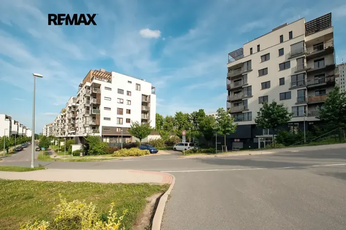 Pronájem bytu 3+kk, Praha - Hrdlořezy, Učňovská, 71 m2