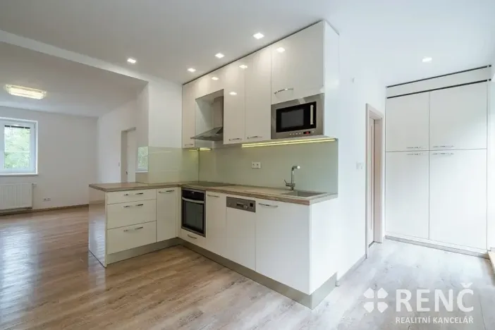 Pronájem bytu 2+kk, Brno, Pod Horkou, 44 m2