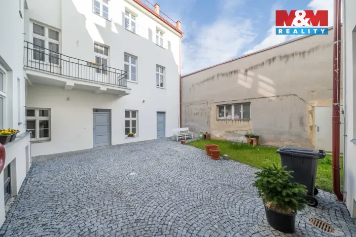 Pronájem bytu 2+1, Plzeň, Koterovská, 82 m2