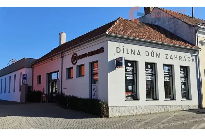 Prodej obchodního prostoru, Mikulov, Brněnská, 860 m2