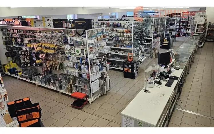 Prodej obchodního prostoru, Mikulov, Brněnská, 860 m2