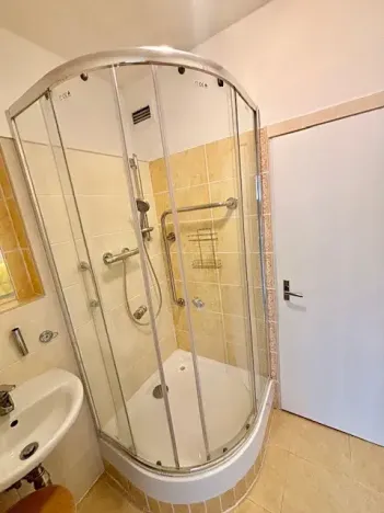 Pronájem bytu 4+kk, Praha - Braník, Nad lesním divadlem, 85 m2