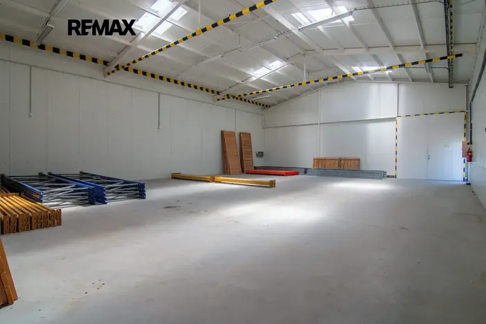 Pronájem skladu, Břeclav, 333 m2
