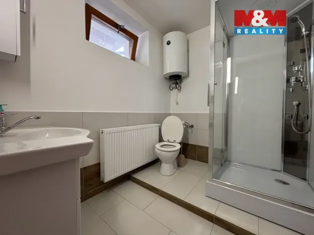 Prodej rodinného domu, Olomouc - Nemilany, Lidická, 350 m2