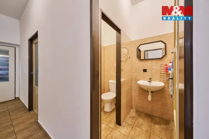 Prodej výrobních prostor, Dubenec, 453 m2