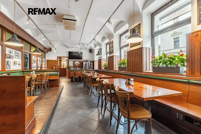 Pronájem restaurace, Praha - Nusle, Sekaninova, 254 m2