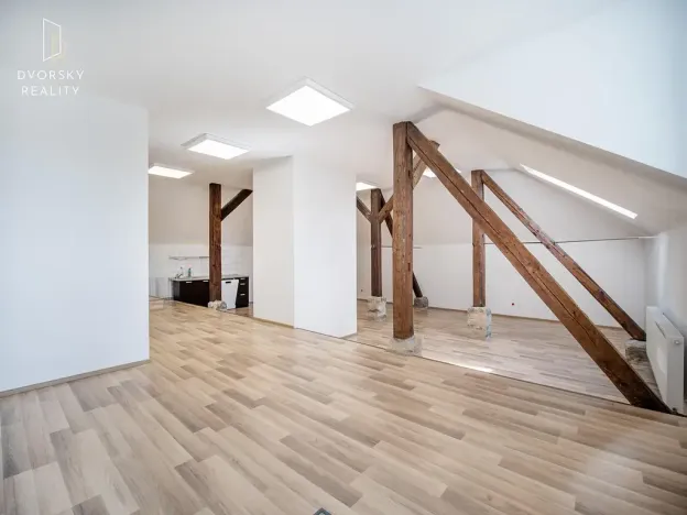 Pronájem kanceláře, Mladá Boleslav, 305 m2