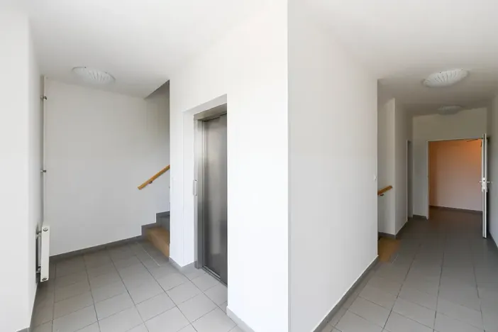 Pronájem bytu 2+kk, Praha - Uhříněves, Saturnova, 45 m2