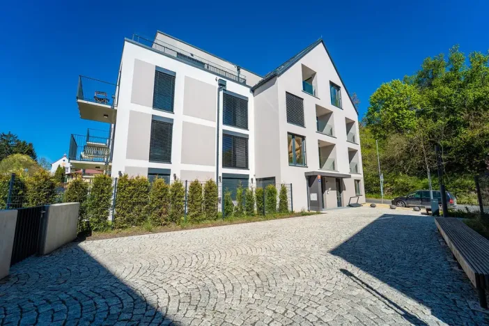 Pronájem komerční, Praha - Lysolaje, Kovárenská, 82 m2