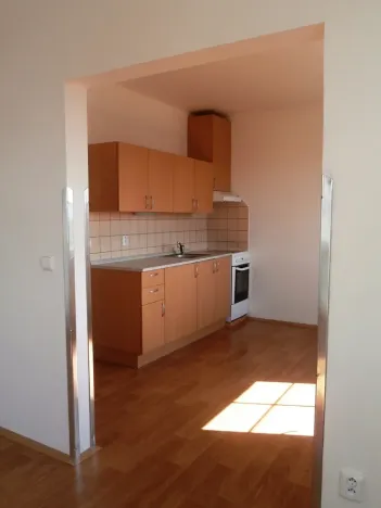 Pronájem bytu 2+1, Liberec - Liberec XXX-Vratislavice nad Nisou, Seniorů, 64 m2