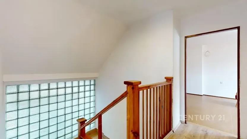 Prodej rodinného domu, Hrusice, Náves, 245 m2