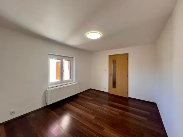 Pronájem bytu 3+1, Všetaty, 83 m2