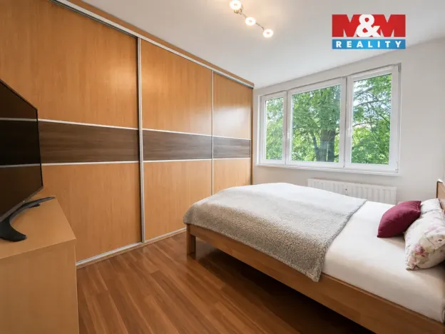 Prodej bytu 2+1, Karviná - Hranice, Bratr. Veverkových, 56 m2