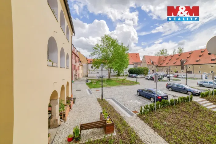Prodej bytu 3+1, Cheb, Hradební, 56 m2