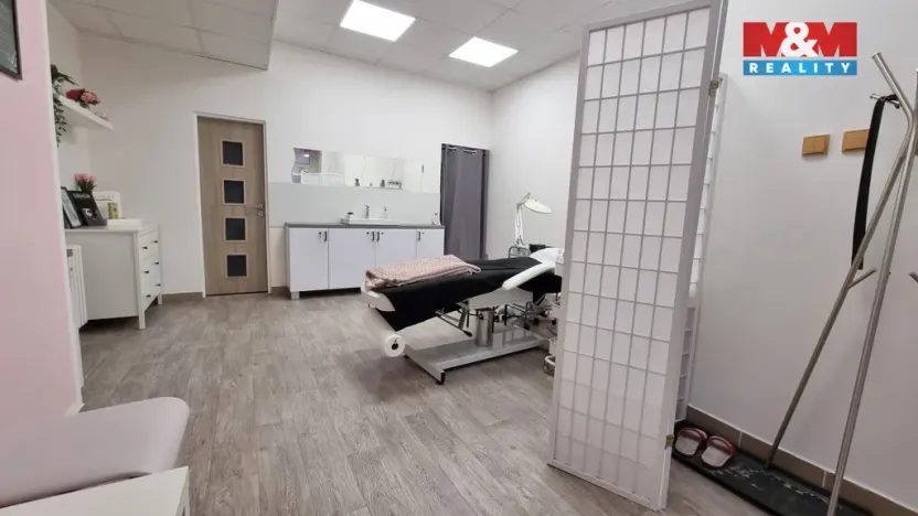Pronájem obchodního prostoru, Český Těšín, Kysucká, 28 m2