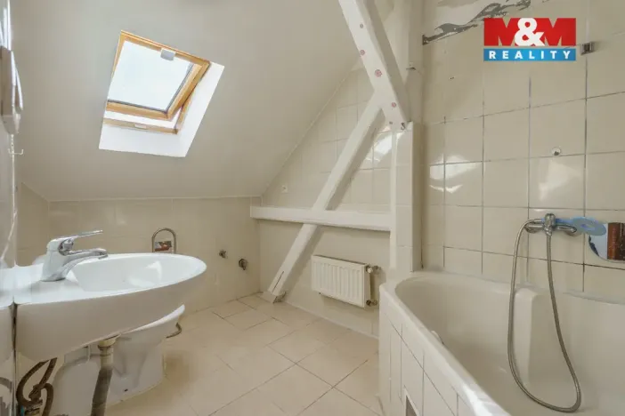 Prodej činžovního domu, Karlovy Vary - Bohatice, Jáchymovská, 700 m2