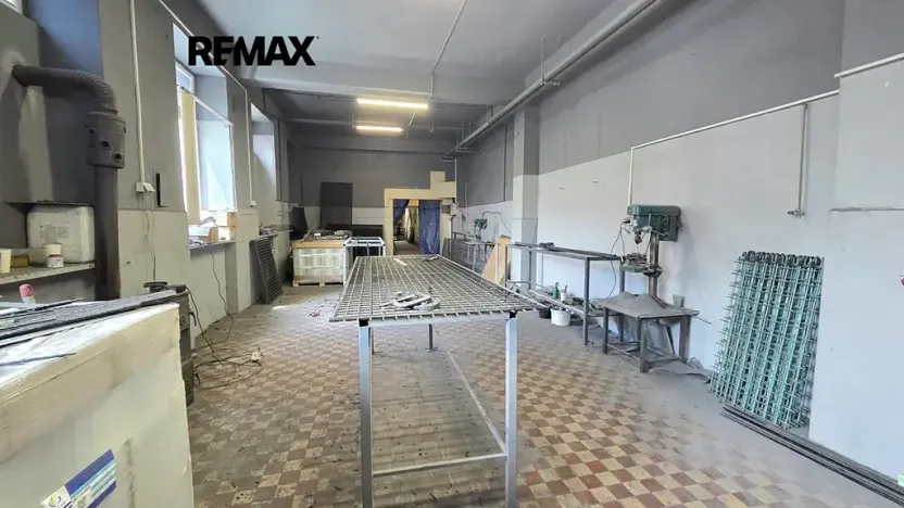 Pronájem výrobních prostor, Karviná, U Barbory, 1000 m2