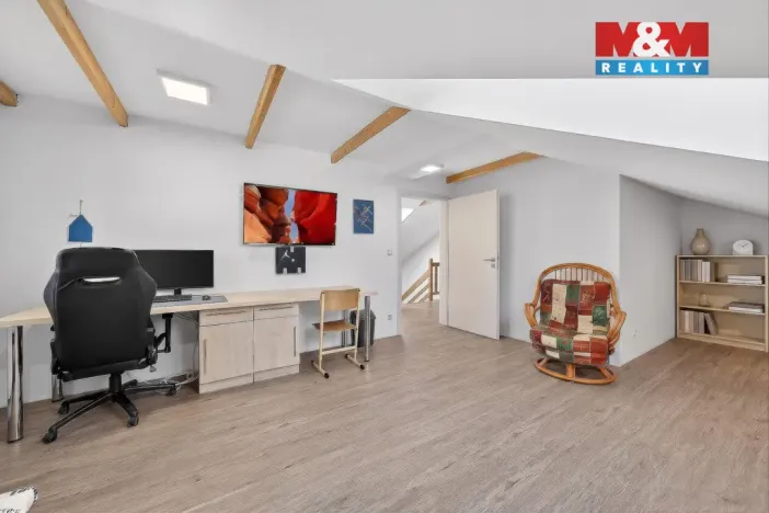 Prodej rodinného domu, Lužnice, 266 m2
