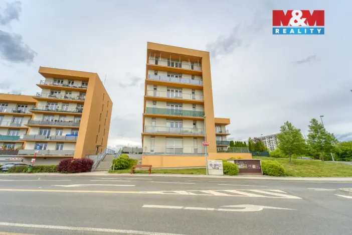Prodej bytu 1+kk, Praha, Na Výrovně, 38 m2
