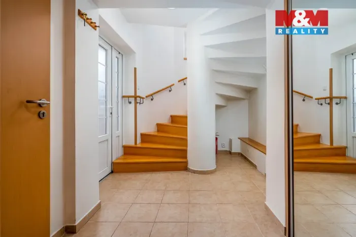 Pronájem bytu 4+kk, Nymburk, Na Splavech, 134 m2