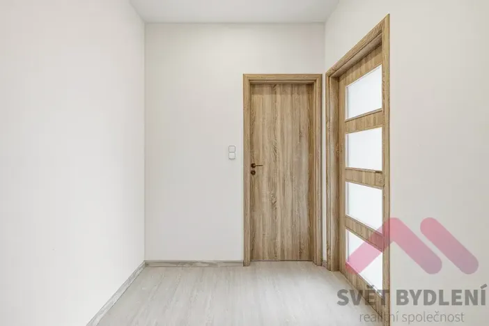 Pronájem bytu 1+kk, Praha - Hloubětín, Pokorného, 34 m2