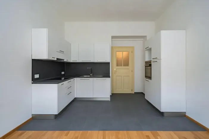 Pronájem bytu 2+kk, Praha - Bubeneč, Kamenická, 52 m2