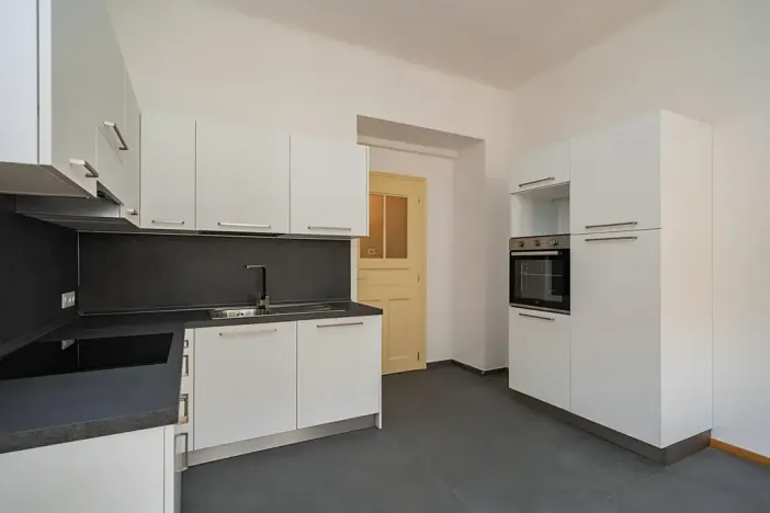 Pronájem bytu 2+kk, Praha - Bubeneč, Kamenická, 52 m2
