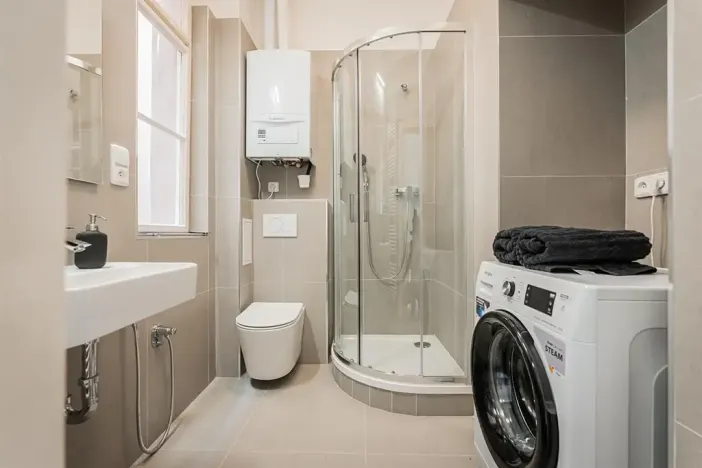 Pronájem bytu 2+kk, Praha - Nové Město, Lípová, 57 m2
