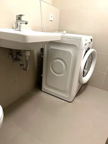 Pronájem bytu 1+kk, Praha - Letňany, Škrábkových, 40 m2