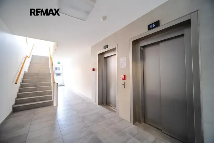 Prodej bytu 4+kk, Praha - Strašnice, Zvěřinova, 92 m2