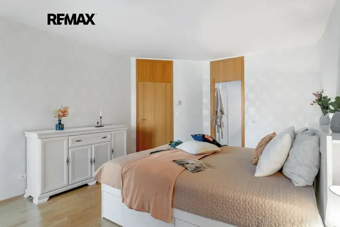 Pronájem bytu 5+kk, Praha - Žižkov, Pitterova, 254 m2