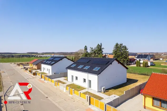 Prodej rodinného domu, Žabčice, Pomezní, 142 m2