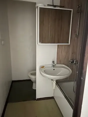 Pronájem bytu 2+kk, Liberec, Dobiášova, 40 m2