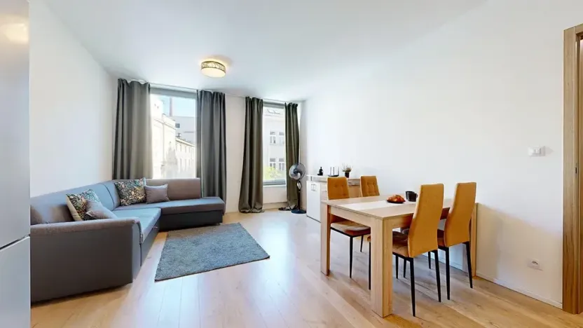 Pronájem bytu 2+kk, Praha - Smíchov, Nádražní, 52 m2
