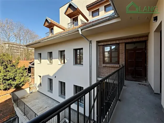 Pronájem bytu 1+kk, Brno, Francouzská, 22 m2