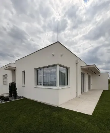 Pronájem bytu 2+kk, Hajany, 50 m2