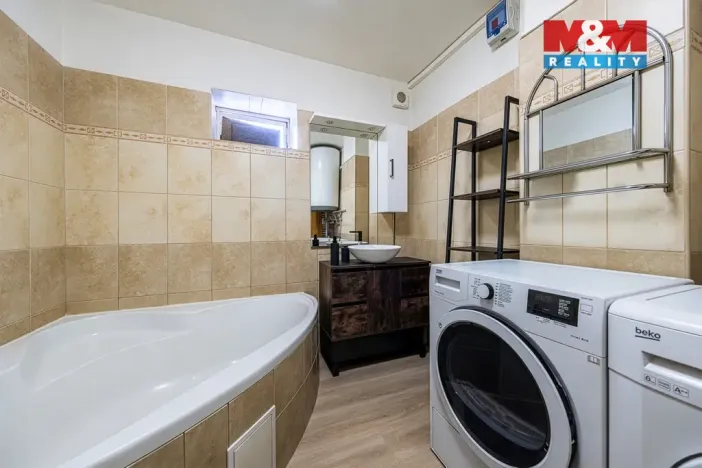 Prodej rodinného domu, Bobnice, Průběžná, 108 m2