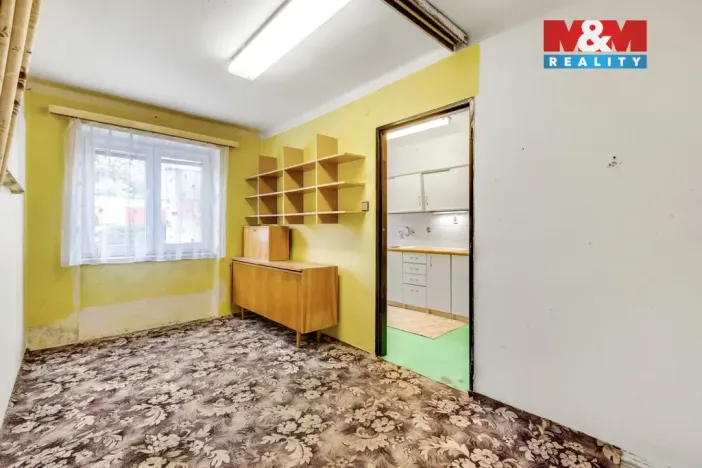 Prodej bytu 3+1, Králův Dvůr, Pod Hájem, 63 m2
