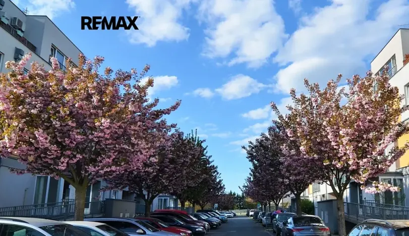 Prodej bytu 2+kk, Praha - Uhříněves, Saturnova, 51 m2