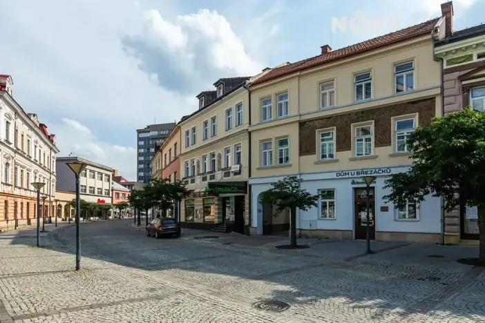 Pronájem bytu 2+kk, Vsetín, Dolní náměstí, 72 m2