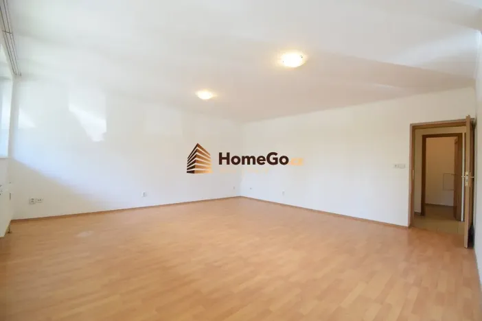 Pronájem bytu 1+kk, Praha - Troja, K Haltýři, 55 m2